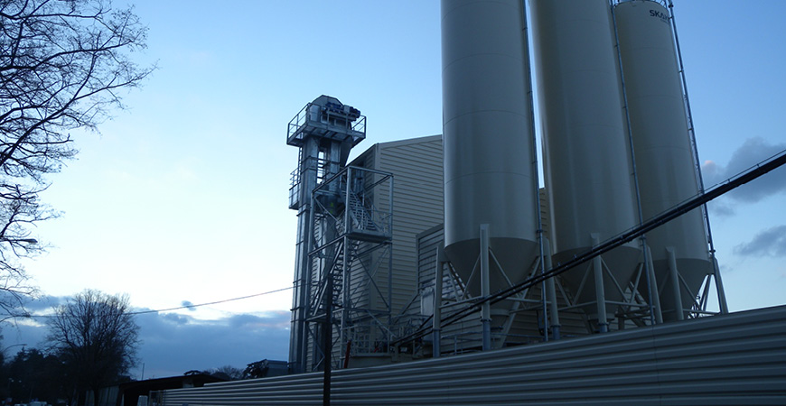 Heavy-Duty Vertical Conveying 2