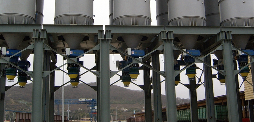 Bulk Solids Discharging and Loading 3