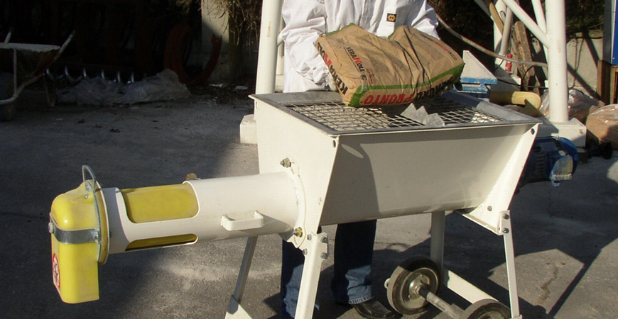 带袋式进料料斗的砂浆搅拌机 1