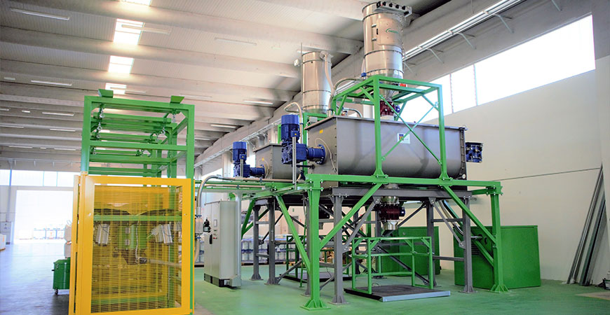 Single-Shaft Industrial Ribbon Blenders 1