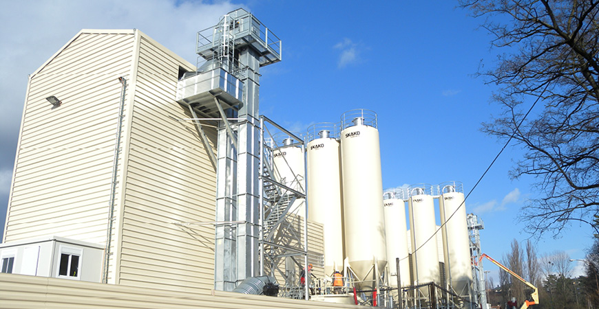 Heavy-Duty Vertical Conveying 1